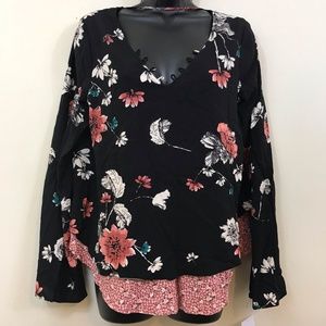 Love Fire Blouse Women's Black/Pink Floral Blouse